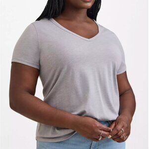 Torrid Heather Gray Girlfriend Signature Jersey V-Neck Tee 3X NWT